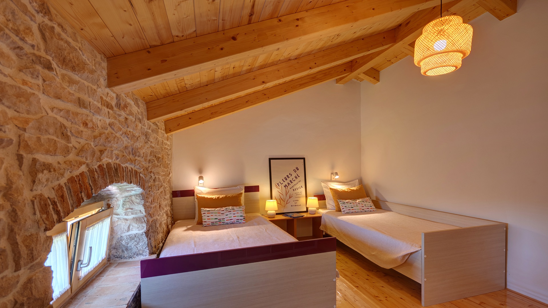 Bedroom 3 — twin beds front view